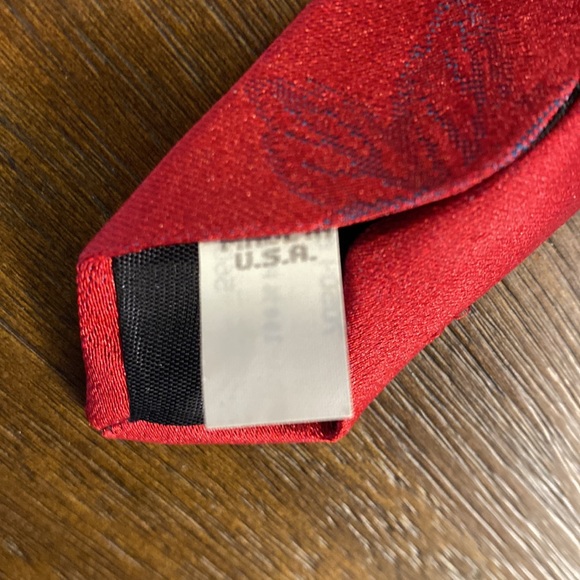 Burgundy/Navy/Gray Maple Leaves Wembley Necktie (Made in USA) - Picture 6 of 6